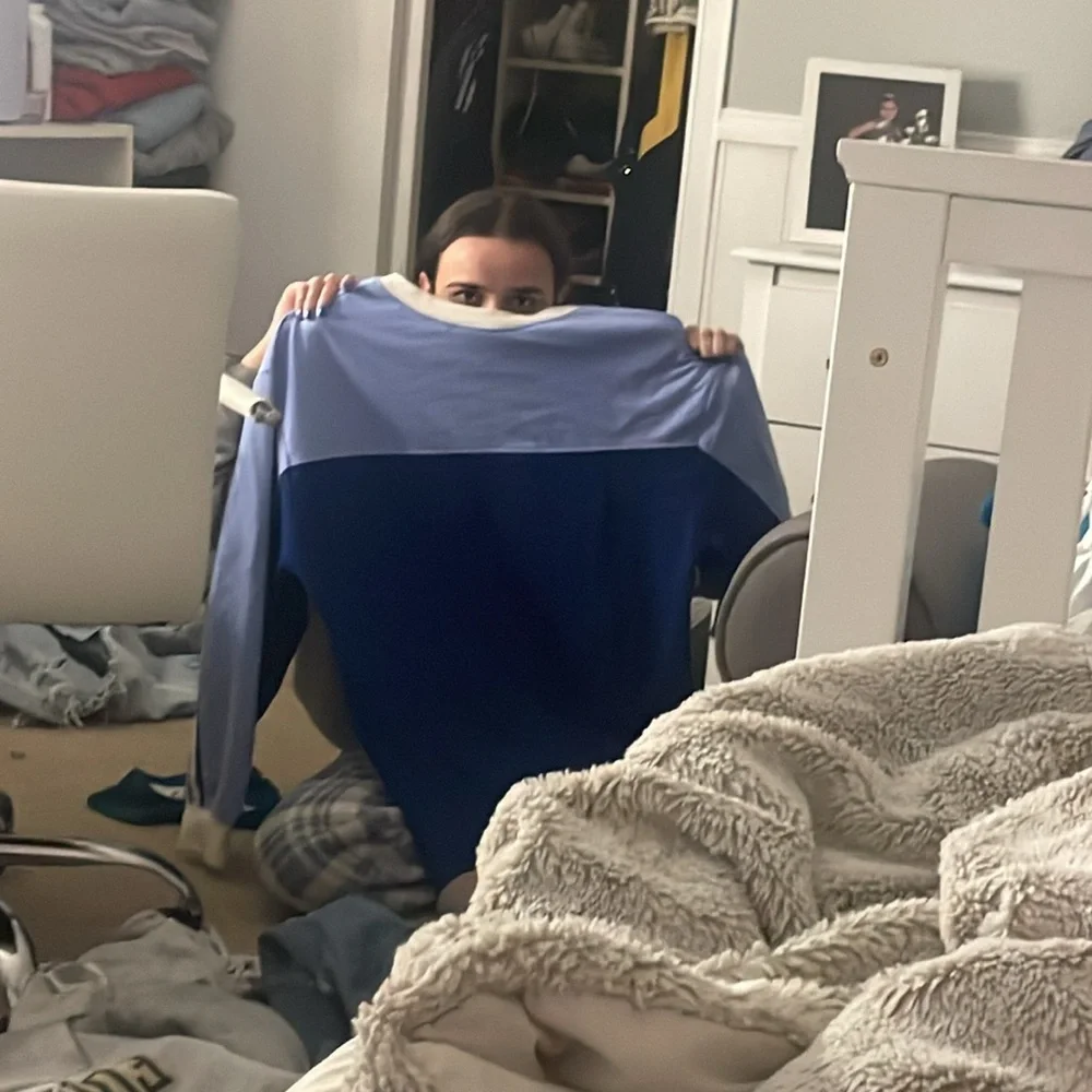 Blue - Picture 2 of 2